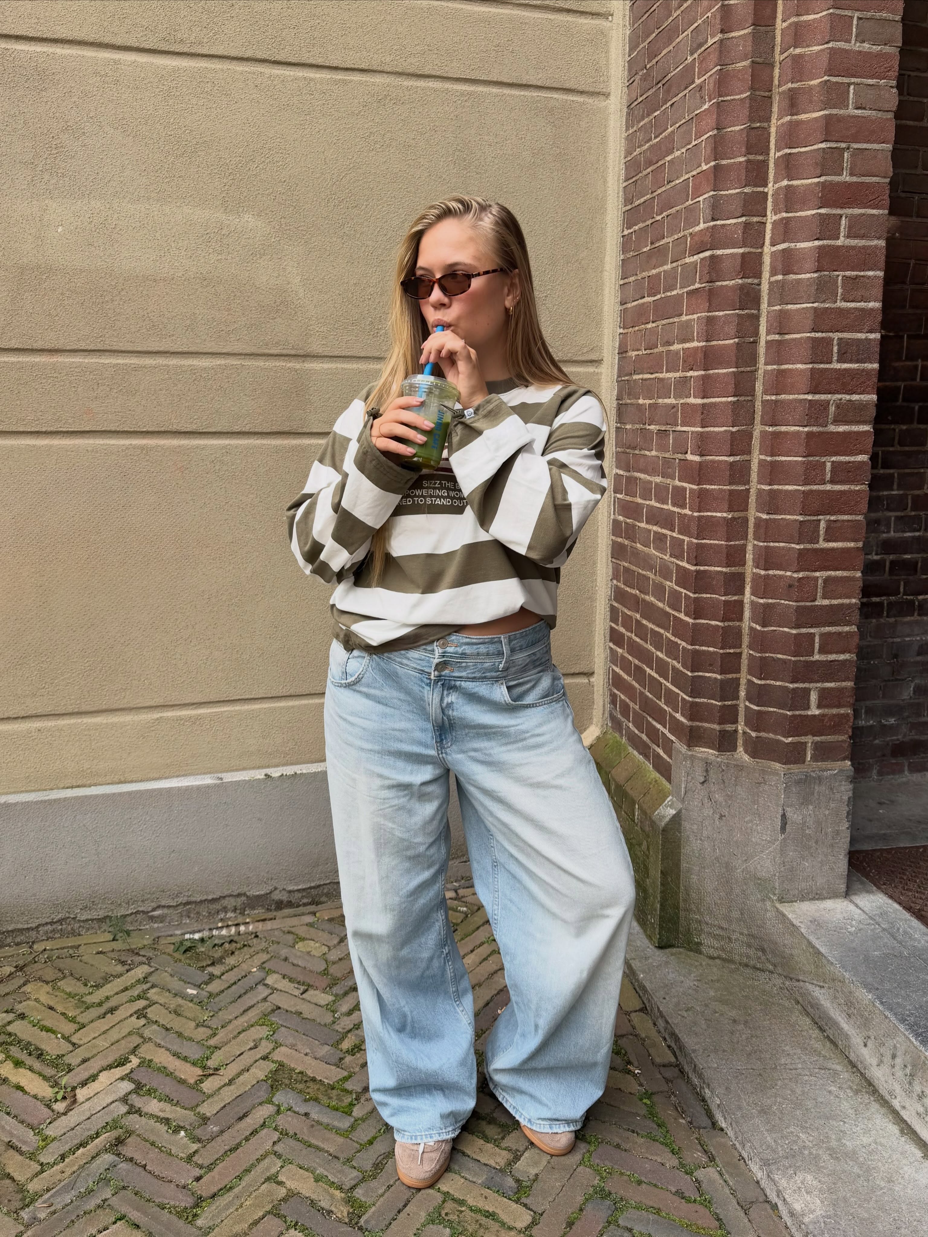 Luna Teunissen van Manen post on Instagram