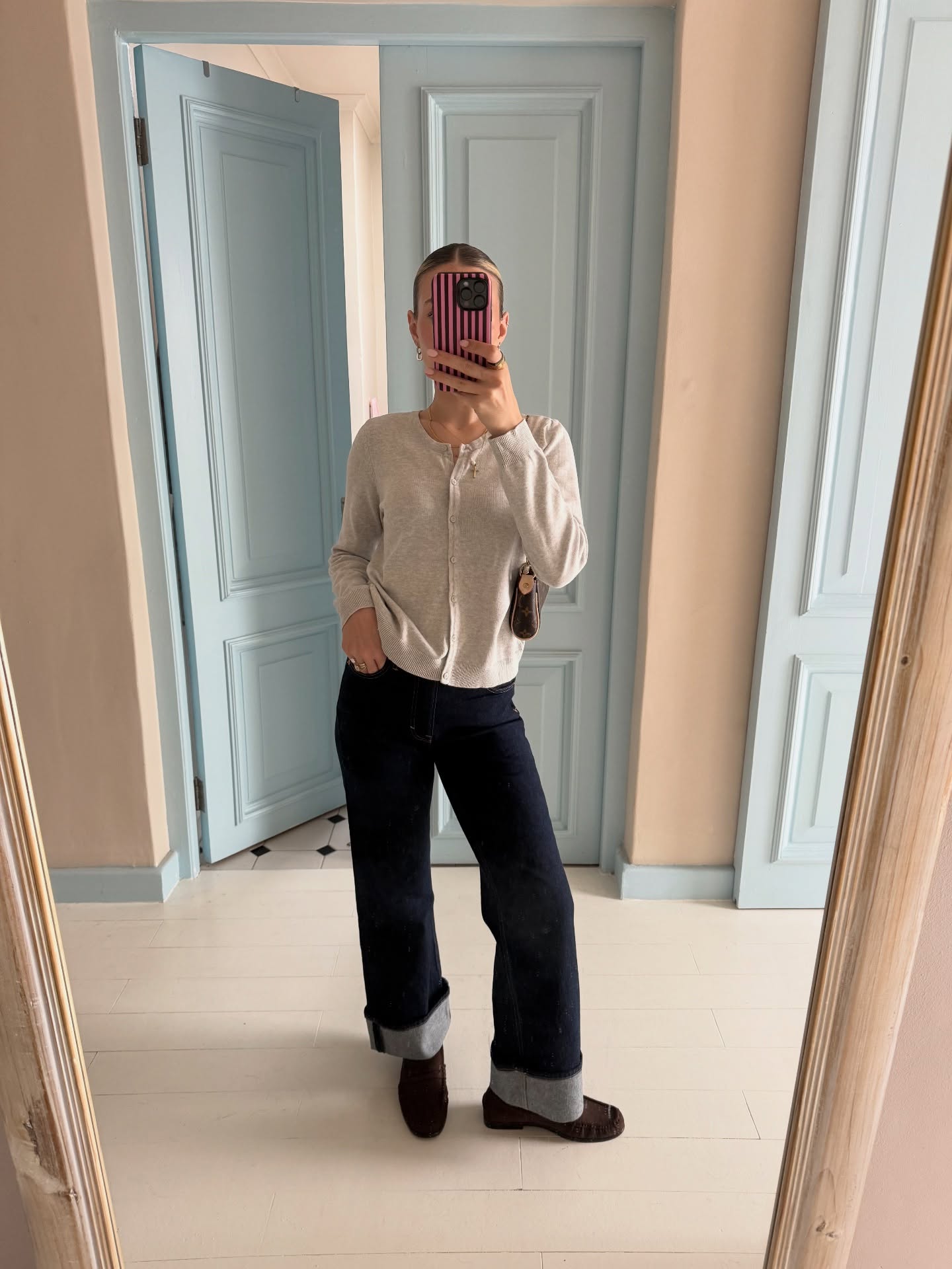 Simone Offer post on Instagram