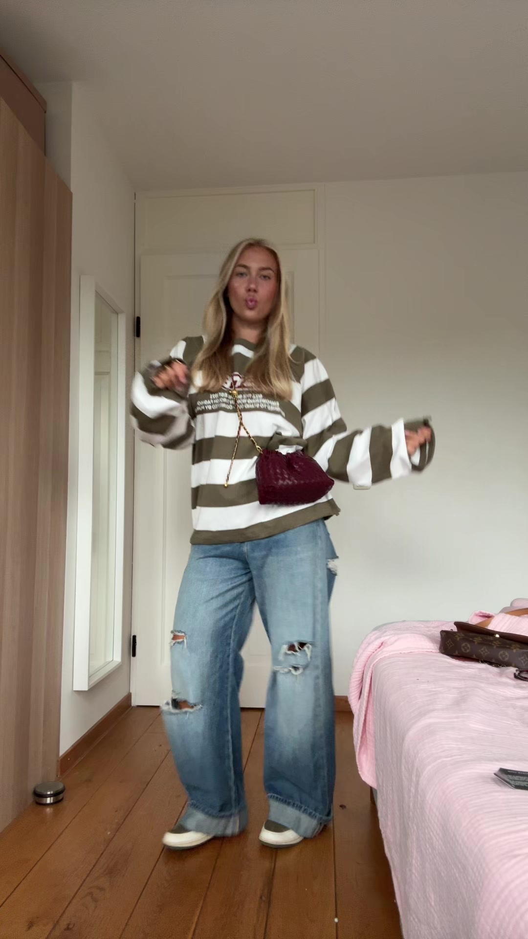 Furrie Van Veghel post on TikTok